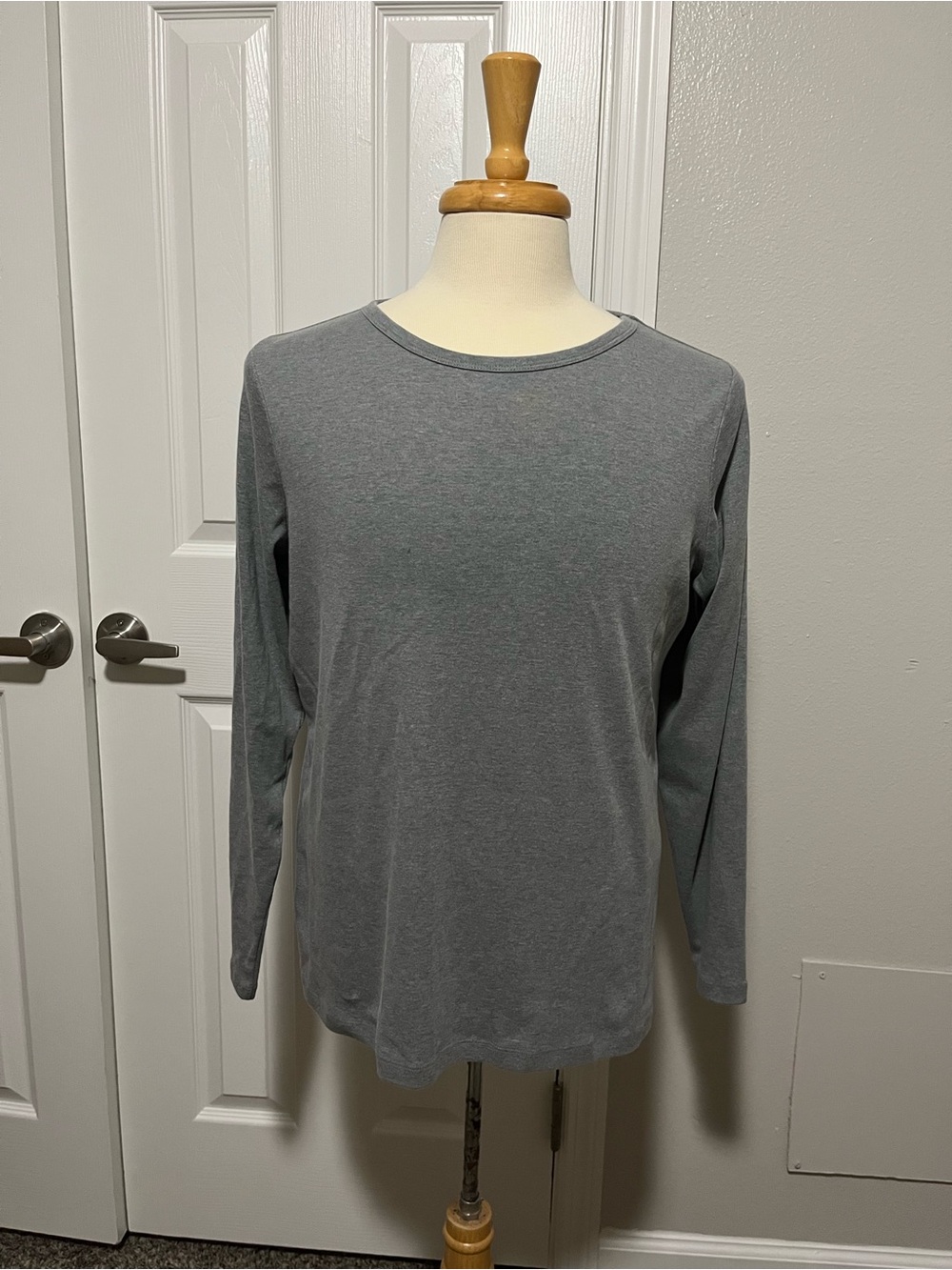 St. John's Bay Women's Long-Sleeve Crew Neck Shirt - Gray